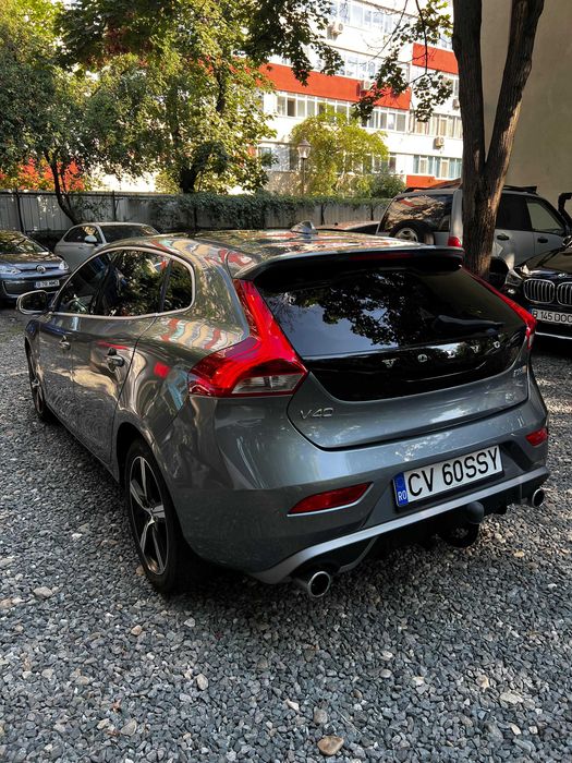 VOLVO V40 2019 — imagine 4