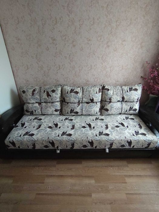 Продам диван раскладной, полуторка (самовывоз)