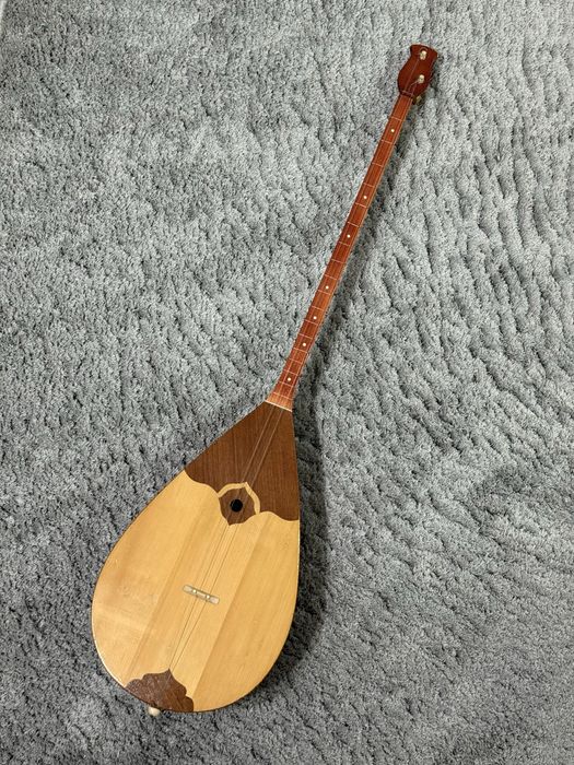 Продается детская домбыра