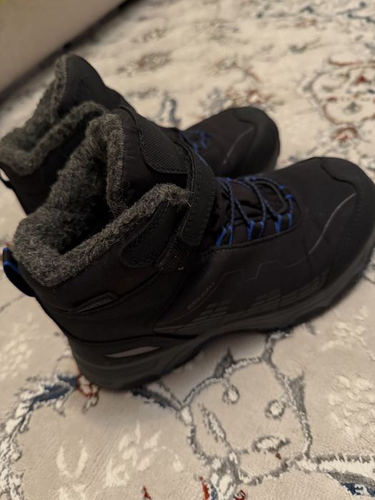 Продам зимние ботинки