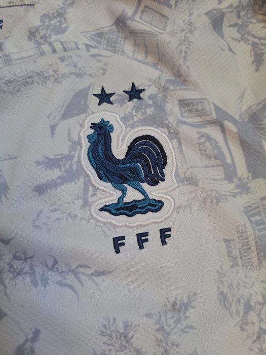 Футболна фланелка на Франция.