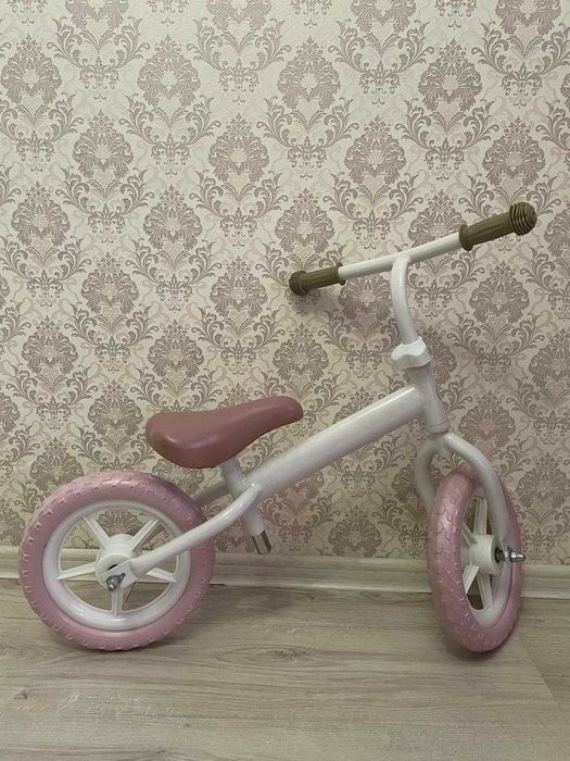 Продам детский беговел