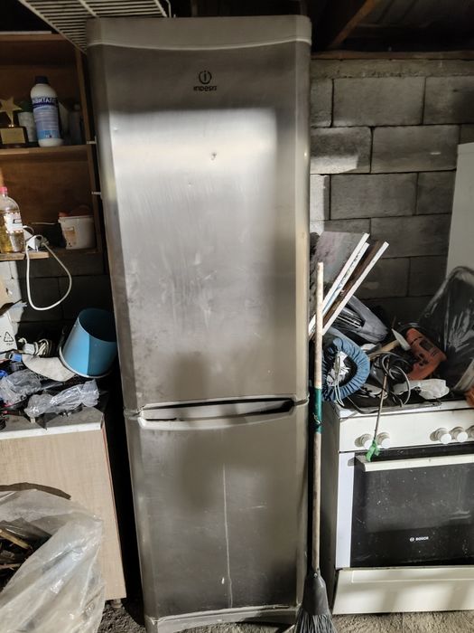 Холодильник 2 шт продам, самовывоз