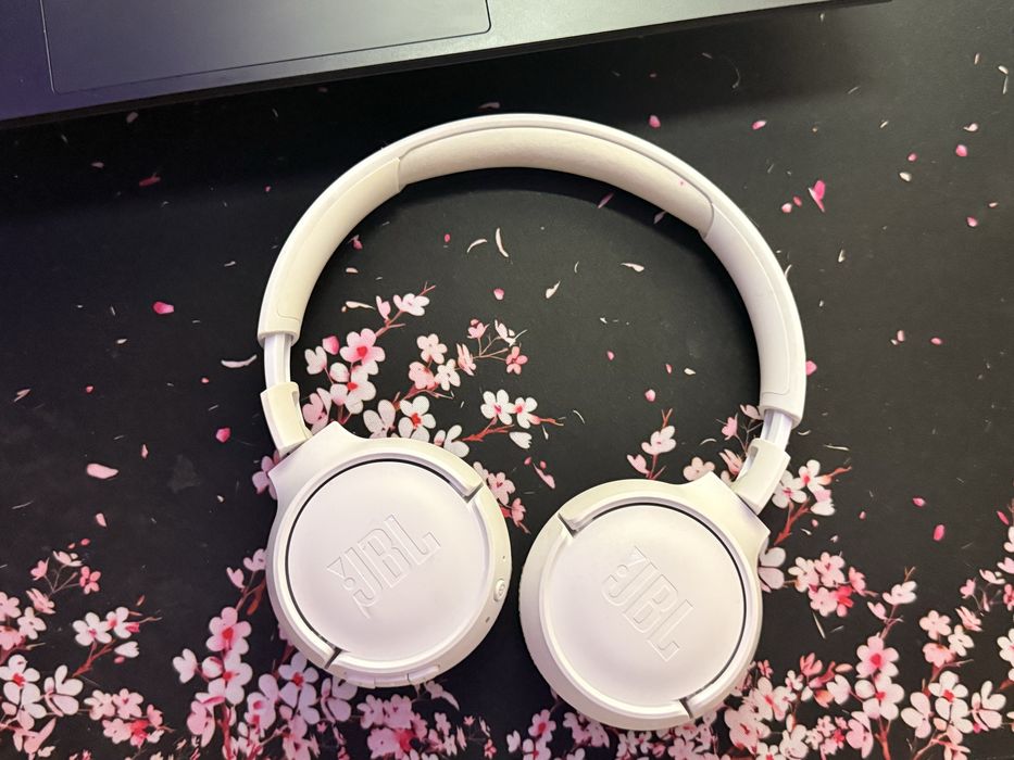 Наушники JBL 520BT