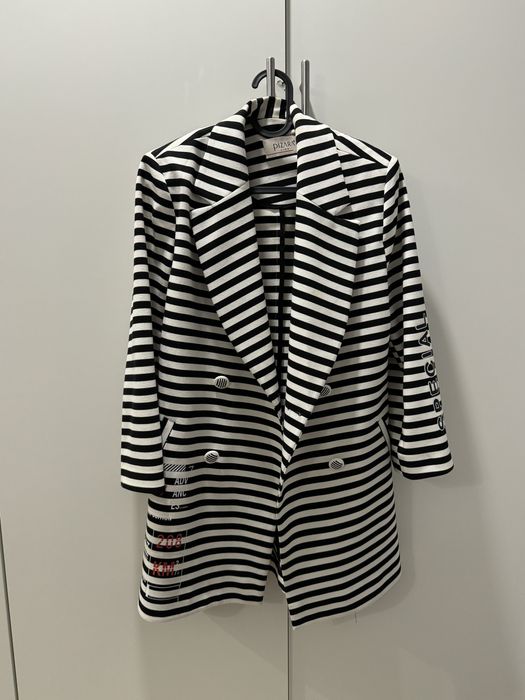 Sacou de damă în dungi