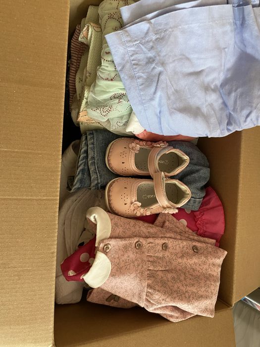 Lot rochite si hainute 6-18 luni