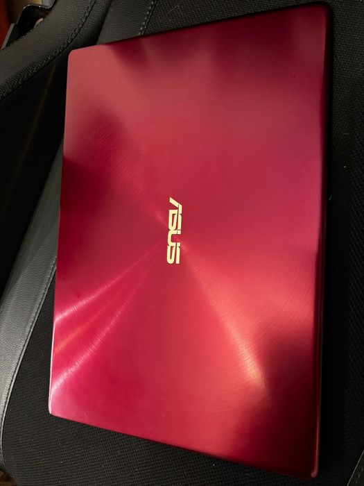 Ultrabook Premium ASUS ZenBook S UX391 13.3" FHD | i7 | 8GB RAM | 256GB SSD | Burgundy Red