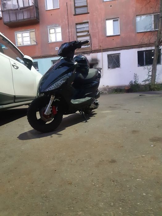 Продам скутер корса