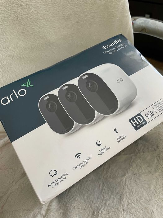 Arlo 5S 3x kit & Essentials 3x & Ultra 2XL Camera video 4K NOU SIGILAT