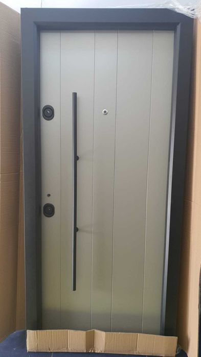 Usa metalica de exterior aluminiu ARTA DOOR reducere