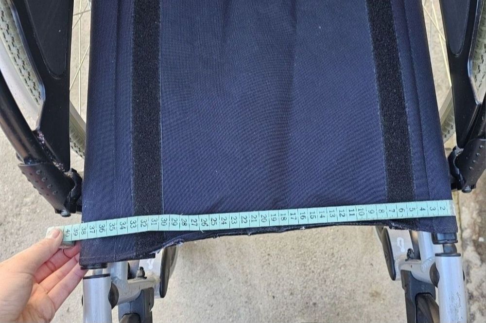 Fotoliu rulant/scaun cu rotile pt adolescenti, sezut 38 cm