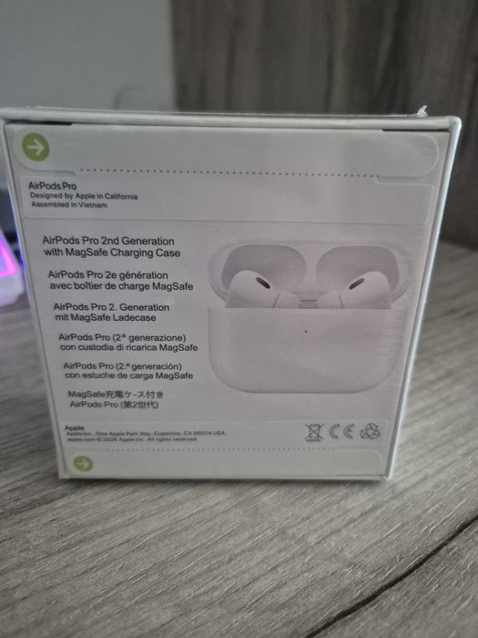 Vând 3 Perechi de Airpods pro 2 USB-C
