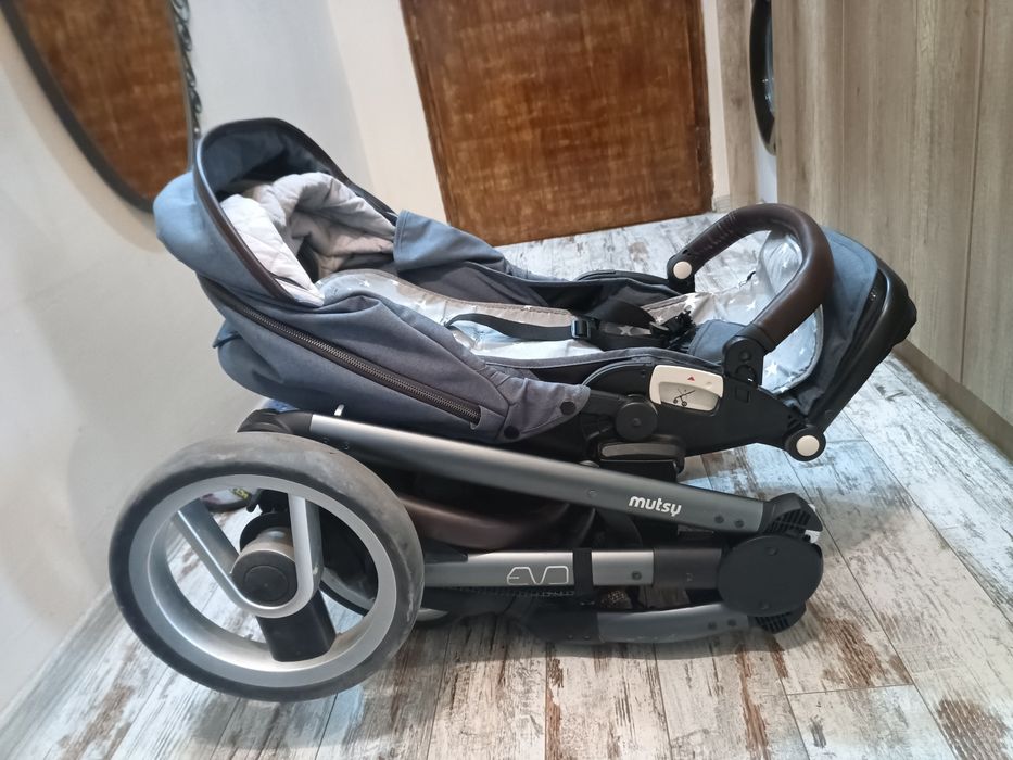 Mutsy Evo бебешка количка