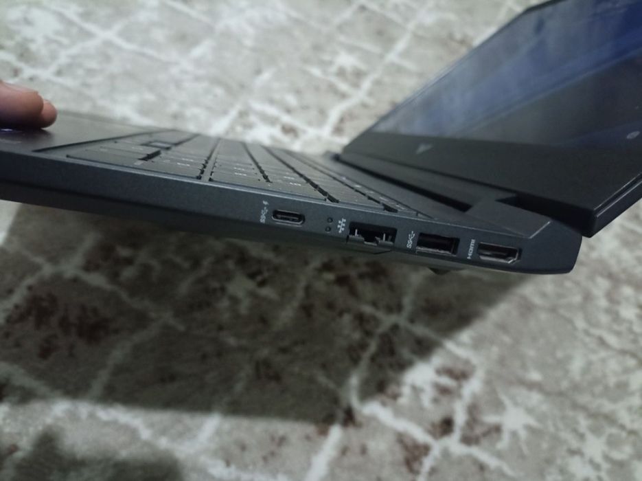 HP victus i7 512/16