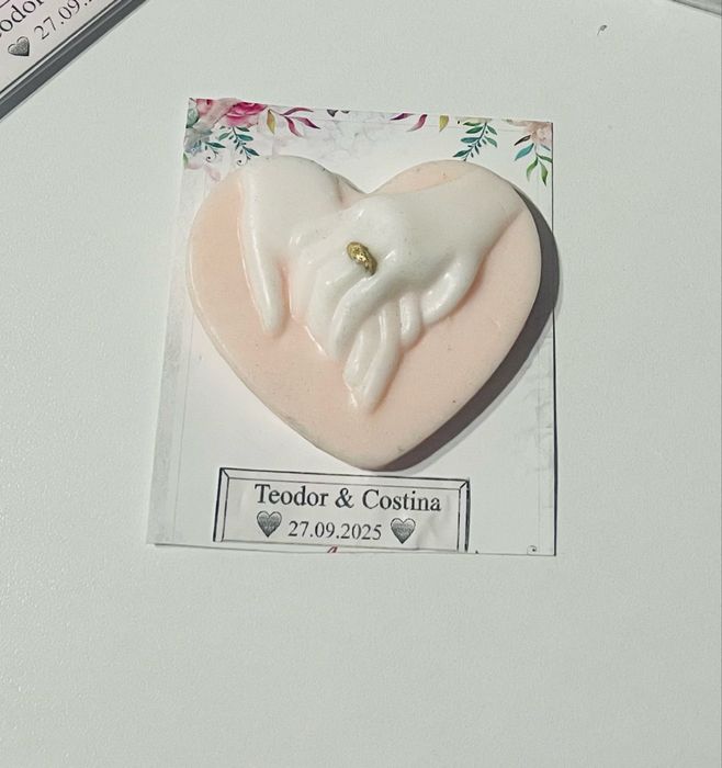 Marturii parfumate personalizate