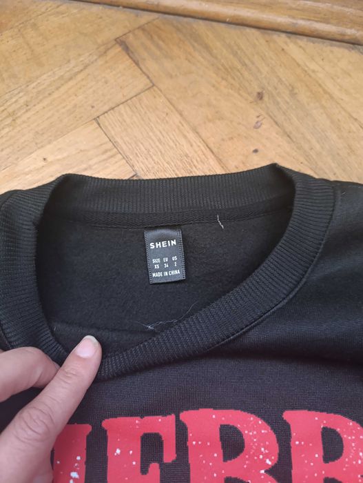 Блуза с череши , размер по етикет xs