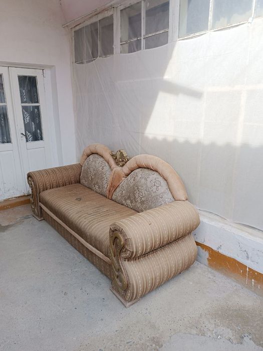 Devan sotiladi sipinkali divan