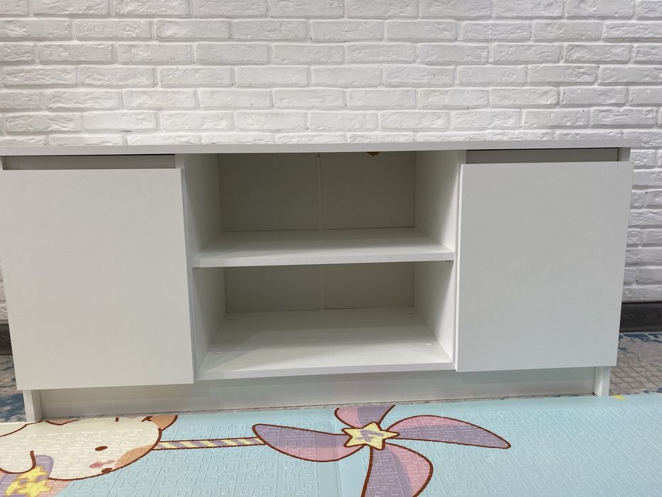 Продается тумба под ТВ