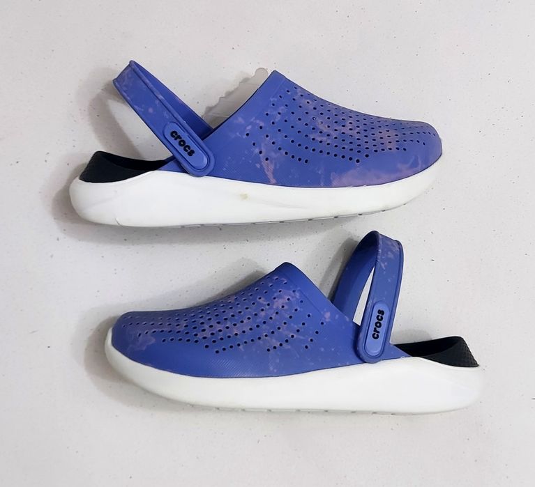 Sandale Crocs LiteRide Flash Albastru 204592, saboți unisex, șlapi M6 W 8 sau Nr. 38-39 EU