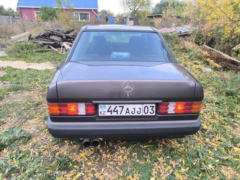 Mercedes 190 двигатель 111 плита объем 2.2