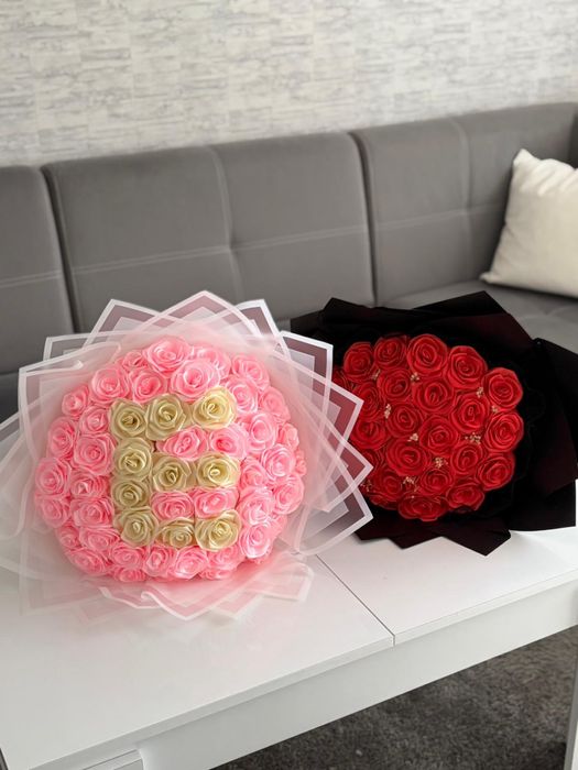 Букет от САТЕНЕНИ рози