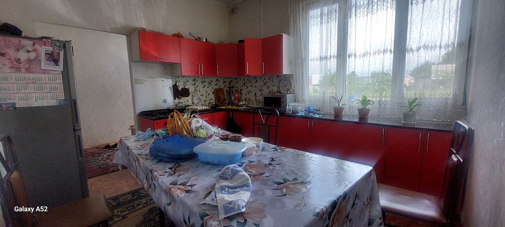 Продаётся     дом   .