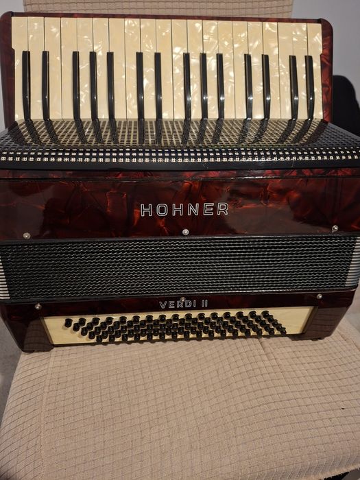 Hohner de vînzare verdi $
