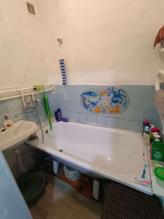 Продам 3 комн в районе Черемушек.