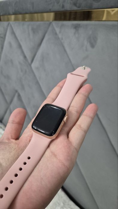 Apple watch SE продам