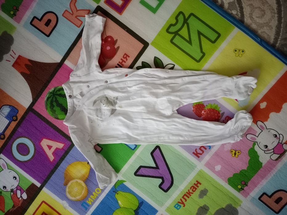 Продам детские вещи