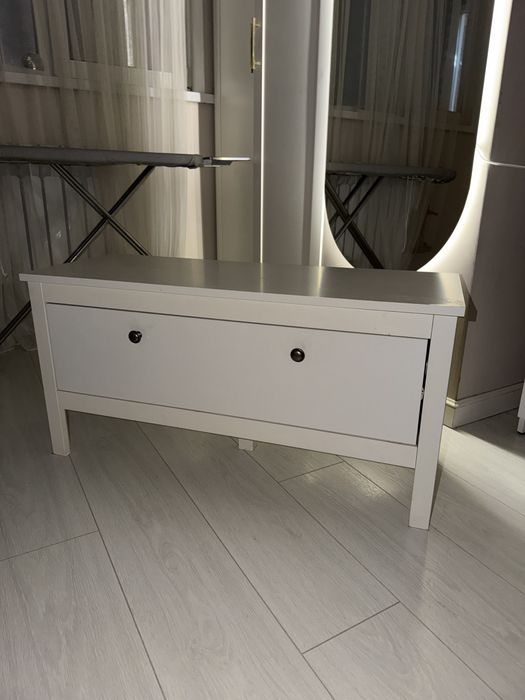 Тумбочка отличного качества.