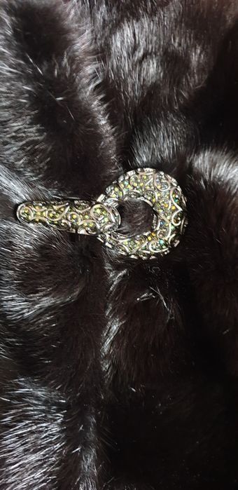 Продам норковую шубу