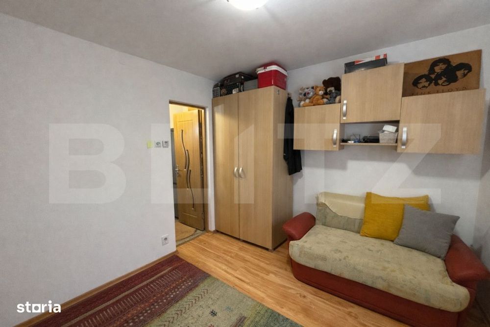 Apartament 3 camere, 56 mp, zona Dambu