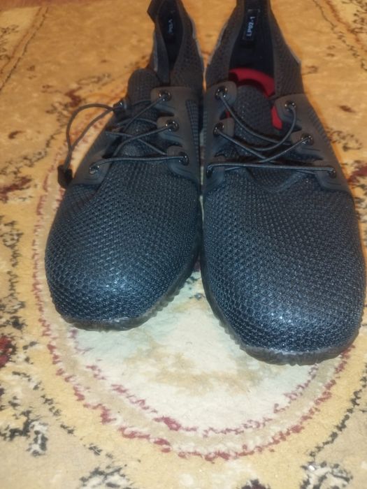 Кроссовки рабочие