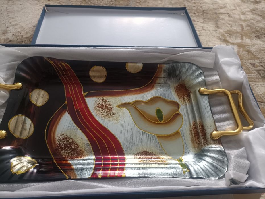 Подносы 3 шт новые