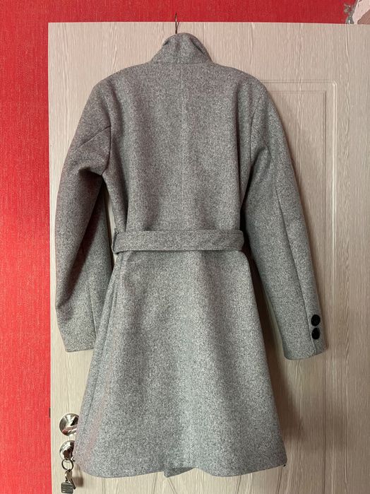 Дамско сиво палто