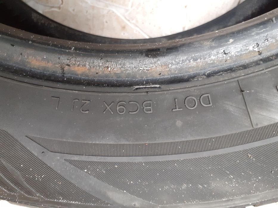 Зимна гума 205/60 R16 92H,много запазена с хубав протектор,