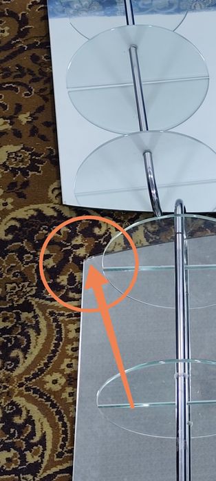 Зеркало со стеклянными полками