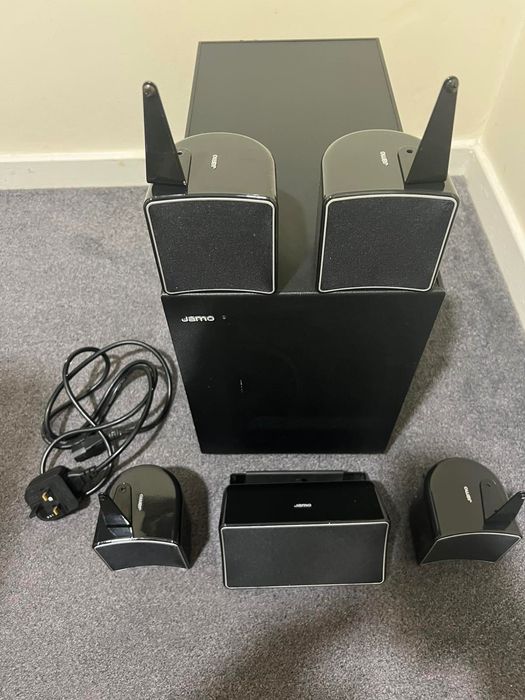 Jamo озвучителна система със субуфер