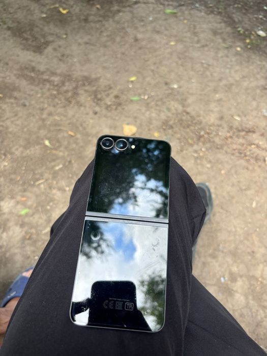 Samsung Z Filp 7FE