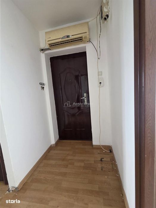 3 camere,61 mp, ET. 4, LOC PARCARE, zona OBOR