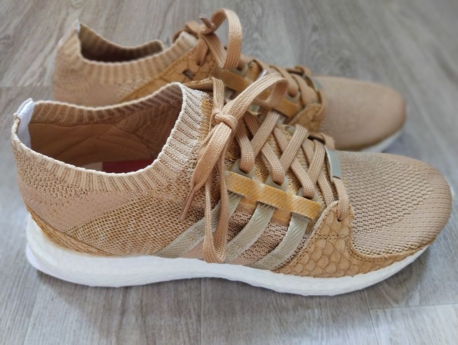 Adidas кроссовки