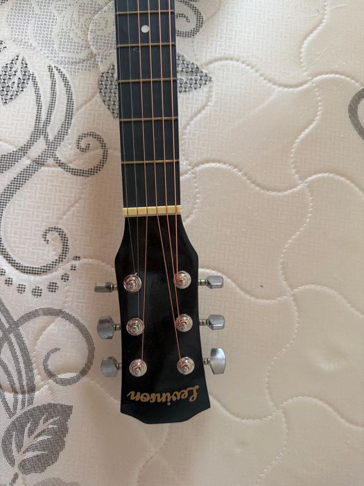 Гитара хечолымен