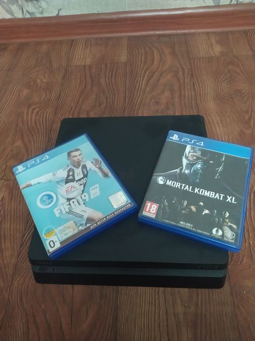 Продается PlayStation 4