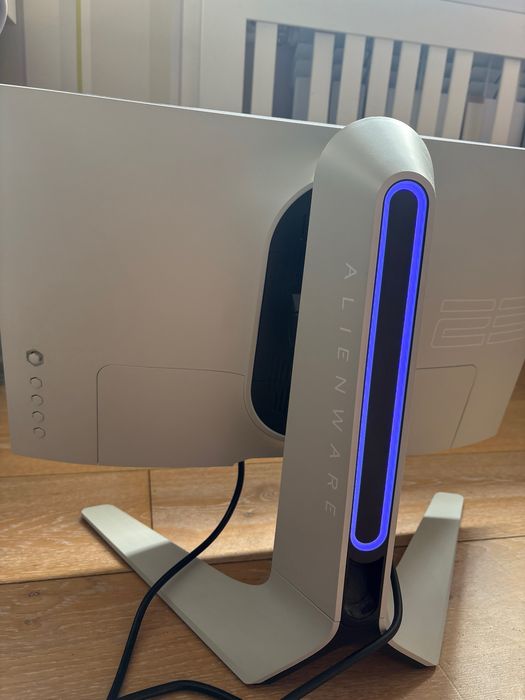 Монитор Alienware 240Hz