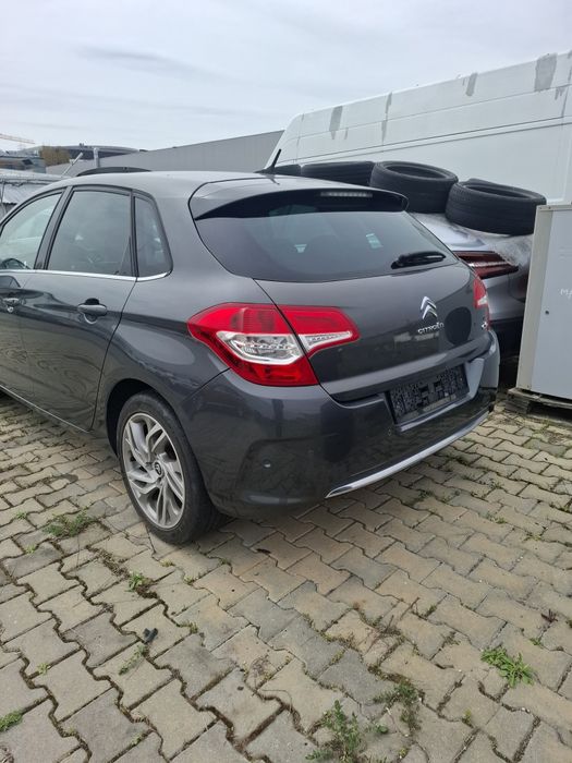 Ситроен С4 на части