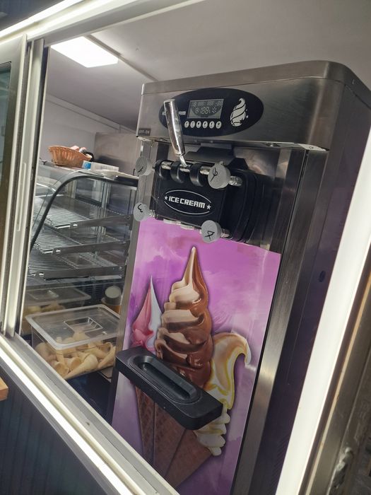 Afacere la cheie, pizzerie stradala complet utilata!