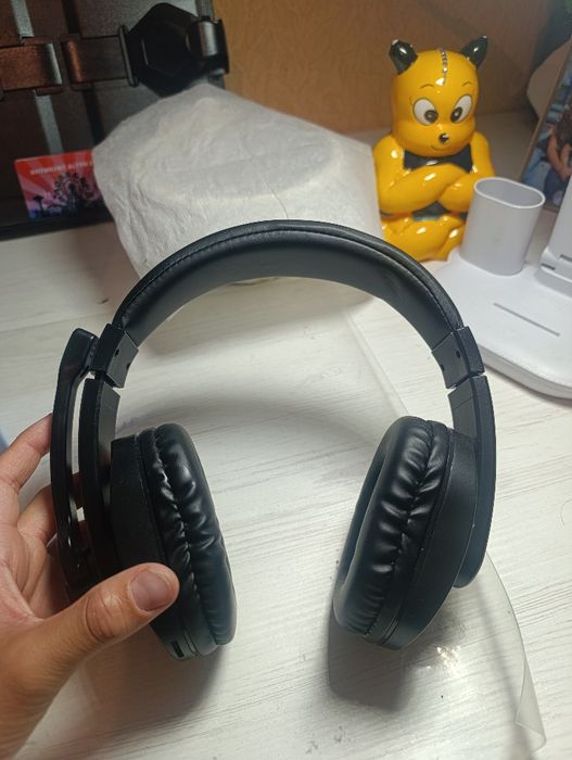 Продам наушники игровые