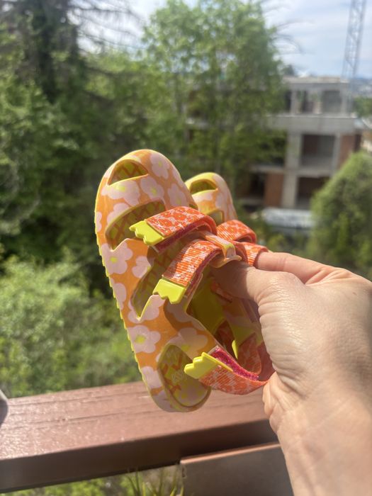 Детски сандали 22 размер mini Melissa