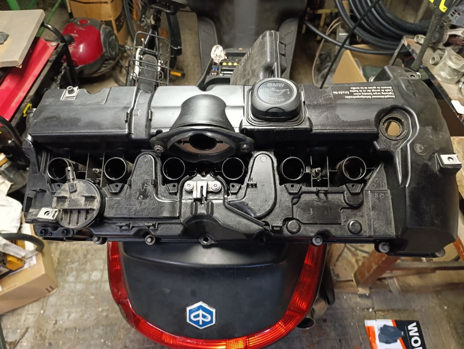 Капак клапани бмв X3 3.0i